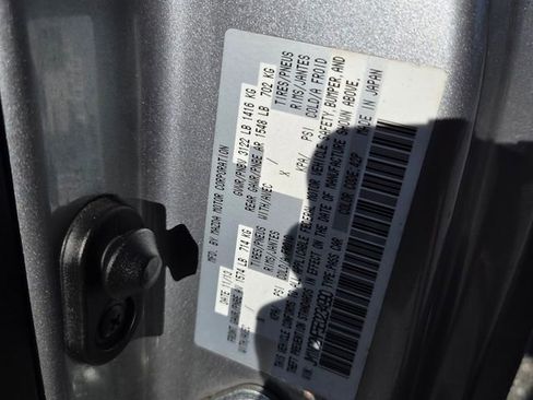 Used 2014 MAZDA MX-5 Miata Club image 17