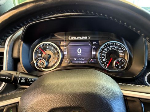 Used 2022 RAM 1500 Big Horn AWD/4WD image 17