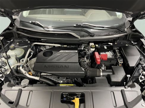 Used 2022 Nissan Rogue SL w/ SL Premium Package image 11