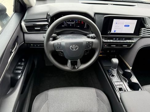 Used 2026 Toyota Camry LE FWD image 27