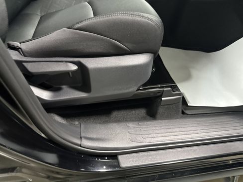 New 2025 Toyota Tacoma SR5 image 39