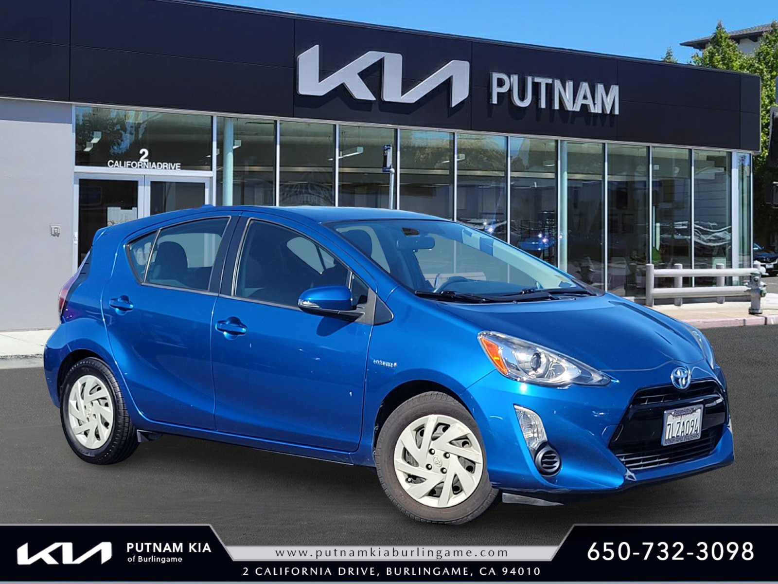 Used 2015 Toyota Prius C Two FWD image 1