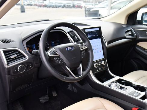 Used 2024 Ford Edge SEL w/ Convenience Package AWD/4WD image 11