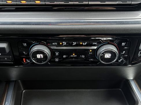 Used 2024 Chevrolet Silverado 1500 High Country w/ Technology Package image 30