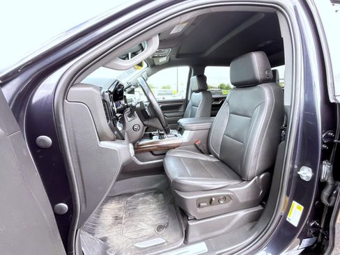 Certified 2023 GMC Sierra 1500 SLT w/ SLT Premium Package AWD/4WD image 10