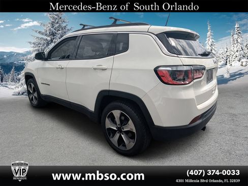 Used 2018 Jeep Compass Latitude w/ Popular Equipment Group FWD image 17