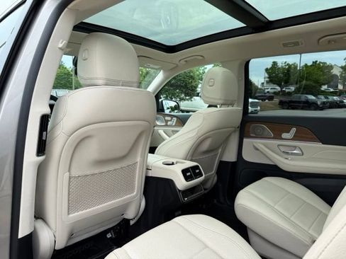 Used 2021 Mercedes-Benz GLS 450 4MATIC image 28