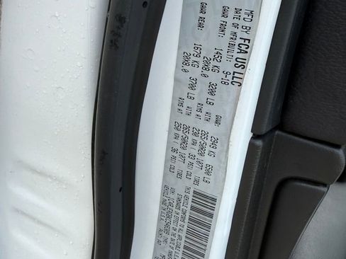 Used 2019 Jeep Grand Cherokee Altitude image 29