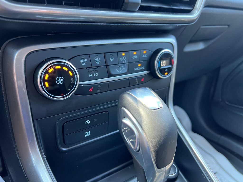 Used 2021 Ford EcoSport SE w/ SE Convenience Package FWD image 19