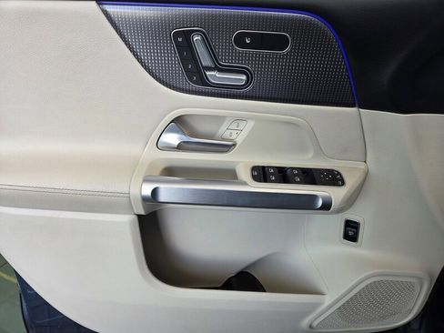 Certified 2022 Mercedes-Benz GLB 250 image 23