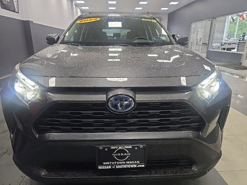 Used 2022 Toyota RAV4 XLE w/ XLE Grade Weather Package AWD/4WD image 1