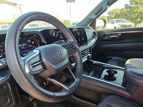 Used 2025 Chevrolet Tahoe RST AWD/4WD image 10
