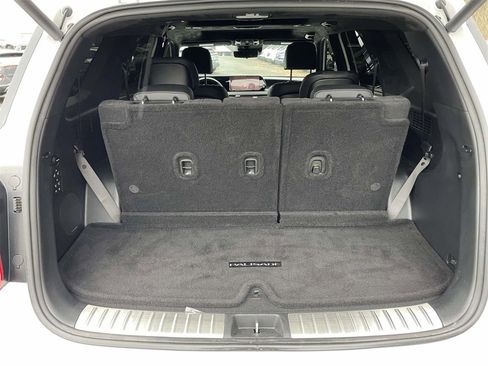 Used 2024 Hyundai Palisade Calligraphy image 8