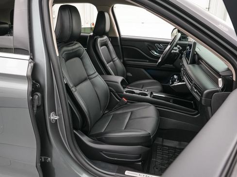 Used 2025 Lincoln Corsair Reserve AWD/4WD image 20