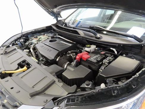 Used 2023 Nissan Rogue S image 36