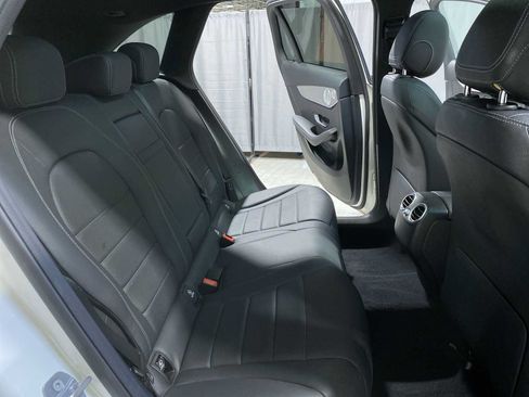 Used 2019 Mercedes-Benz GLC 300 4MATIC image 13