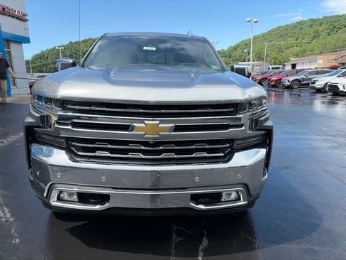Used 2019 Chevrolet Silverado 1500 LTZ w/ Technology Package AWD/4WD image 2