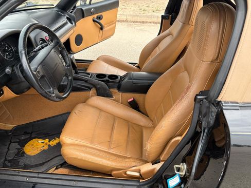 Used 1995 MAZDA MX-5 Miata RWD image 31