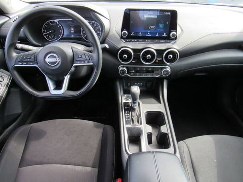 Used 2024 Nissan Sentra SV FWD image 15