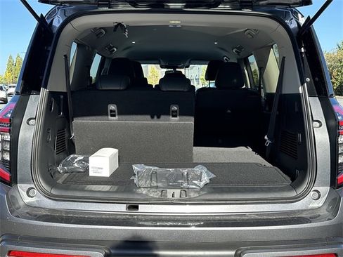 New 2025 Nissan Armada SV image 12