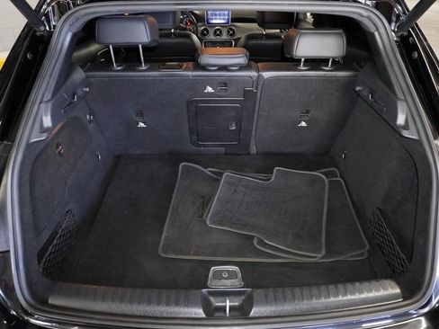 Used 2018 Mercedes-Benz GLA 250 image 9