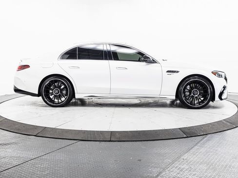 Used 2025 Mercedes-Benz E 53 AMG e 4MATIC Sedan image 34