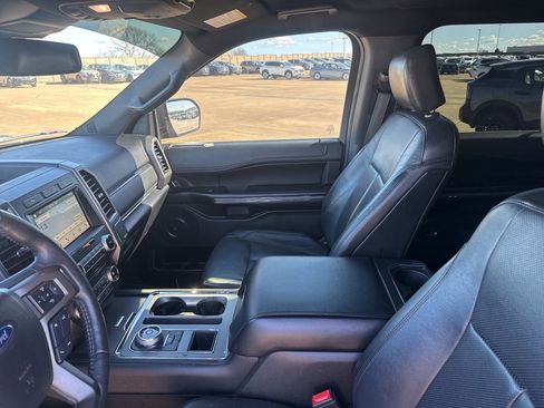 Used 2018 Ford Expedition Max XLT w/ Equipment Group 202A image 33
