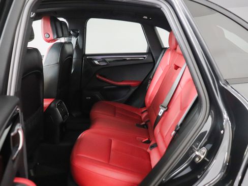 Used 2020 Porsche Macan AWD/4WD image 20