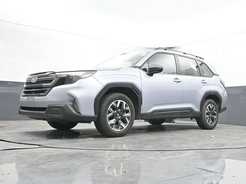 Used 2025 Subaru Forester Premium AWD/4WD image 27