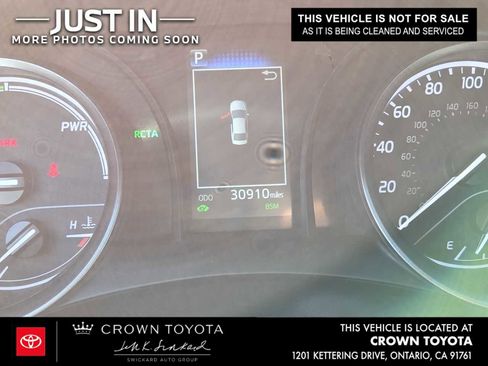 Used 2024 Toyota Camry SE w/ Audio Upgrade Package FWD image 5