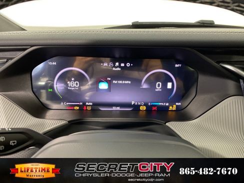 New 2026 Jeep Cherokee Limited AWD/4WD image 17