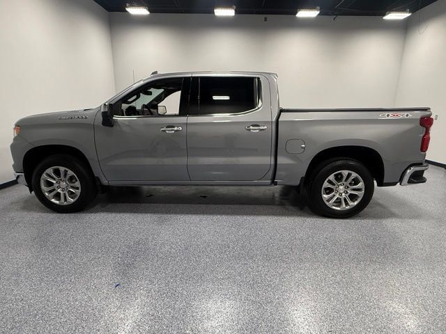 Used 2025 Chevrolet Silverado 1500 LTZ w/ LTZ Premium Package AWD/4WD image 5