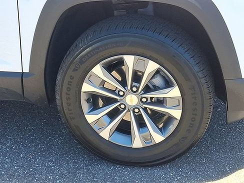 Used 2026 Chevrolet Equinox LT FWD image 29