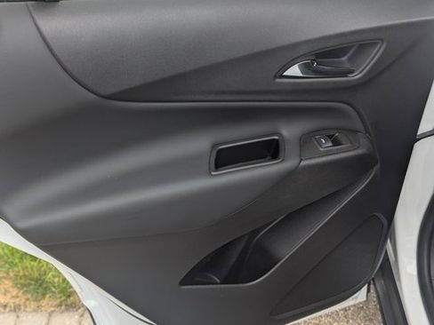 Used 2024 Chevrolet Equinox LT image 13