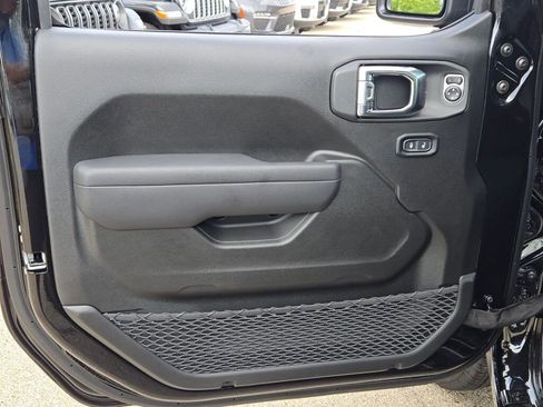 New 2025 Jeep Wrangler Sport S image 22