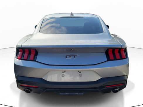 Used 2024 Ford Mustang GT Premium RWD image 4