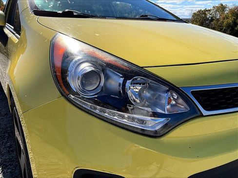 Used 2016 Kia Rio SX image 25