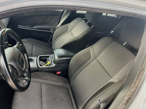 Used 2022 Dodge Charger SXT RWD image 18