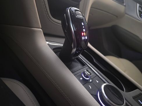 Used 2024 Cadillac XT6 Premium Luxury FWD image 31