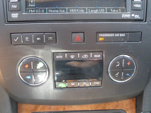Used 2012 Buick Enclave Premium w/ Trailering Provision Package AWD/4WD image 13