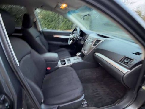 Used 2011 Subaru Outback 2.5i Premium w/ All-Weather Pkg image 25