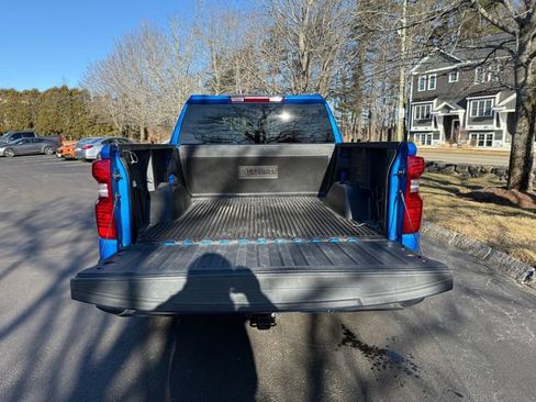 Used 2025 Chevrolet Silverado 1500 LT image 11