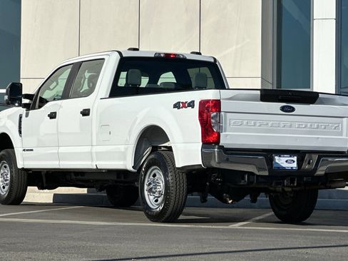 Used 2022 Ford F250 XL w/ Power Equipment Group image 5