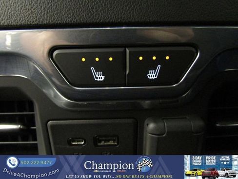 Used 2021 Chevrolet Silverado 1500 High Country image 25