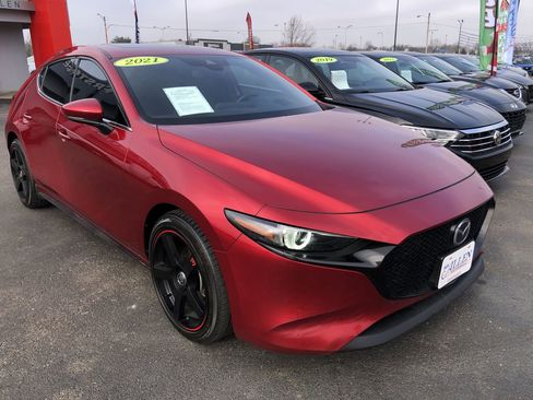 Used 2021 MAZDA MAZDA3 s image 7