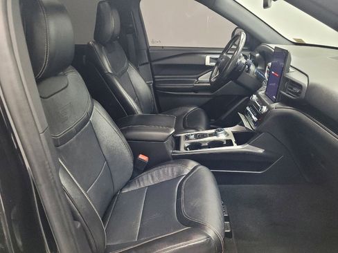 Used 2020 Ford Explorer ST w/ ST Street Pack image 21