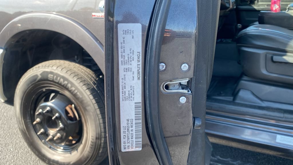 Used 2021 RAM 3500 Tradesman w/ Chrome Appearance Group AWD/4WD image 18