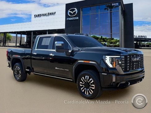 Used 2024 GMC Sierra 2500 Denali Ultimate AWD/4WD image 11