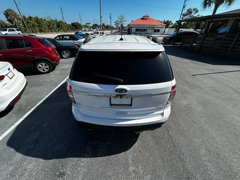 Used 2013 Ford Explorer XLT FWD image 17