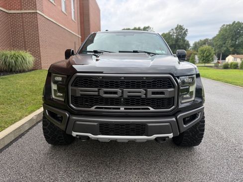 Used 2017 Ford F150 Raptor w/ Equipment Group 802A Luxury AWD/4WD image 2